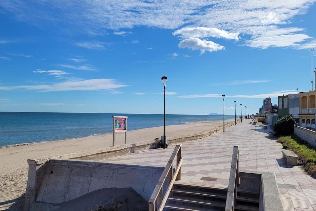 Beachfront House, Valencia, Wifi, Paddle Surf Board, Incredible Views Sueca Exterior foto